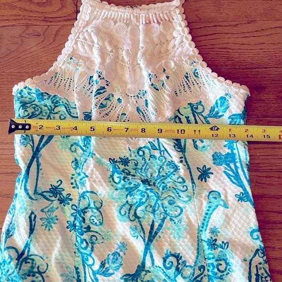 Lilly Pulitizer Dress. - Picture 3 of 7